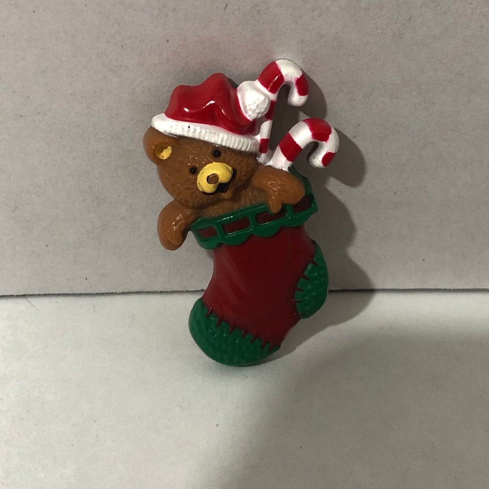 Hallmark Holiday Lapel Pin Christmas Vintage Bear Stocking Candy Canes Brooch